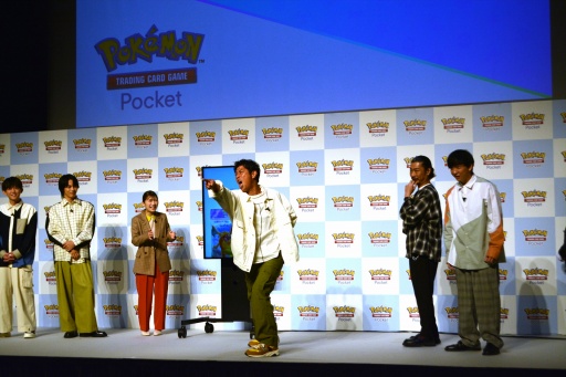 ���������꡼ No.015�Υ���ͥ������ / ��Pok���mon Trading Card Game Pocket���ۿ���ǰ���٥�ȳ��š�CM�б�ΰ�ƣ��轤��󤬥ѥå��������֥ݥ��ݥ��פ�̥�Ϥ򤷤ä��ꥢ�ԡ���