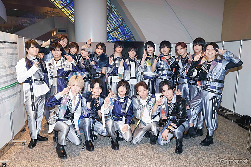 画像ギャラリー No.019のサムネイル画像 / 「18TRIP」ライブイベント「HAMAツアーズpresents “おもてなしライブ” -Sparkle-」♯01レポート。デュオ曲から新曲まで，観客を魅了した一夜