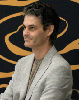 ꡼ No.005Υͥ / Υ󥿥ӥ塼TCG֥եå֥åɡפäƤɤʥࡩܸǥ꡼˹ߤοƤJames White̥Ϥʹ