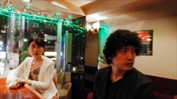 ���������꡼ No.003�Υ���ͥ������ / 360�٤μ¼̱������Ѥ���VR�ۥ顼�������Project_Y: Working Title���ۿ����ϡ�����򤯤���˲ҡ�����¸�ߤ򸫤Ĥ��Ф�