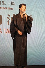 画像ギャラリー No.002のサムネイル画像 / 「龍が如く〜Beyond the Game〜」の世界配信決定記者会見をレポート。主演の竹内涼真さんと武 正晴監督が,桐生一馬への思いや撮影現場でのエピソードなどを明かした