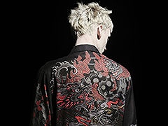 WILDSIDEと龍が如くスタジオのコラボ第4弾アイテムが3月25日に発売。刺青をコラージュしたシャツ2型やコーチジャケットをラインナップ