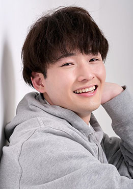 ���������꡼ No.001�Υ���ͥ������ / ��HUNDRED LINE -�ǽ��ɱҳر�-�פ�ȯ��1��ǯ��ǰ���٥�Ȥ�4��26���˳��ŷ��ꡣ�����åȤ�����������դⳫ�Ϥ�