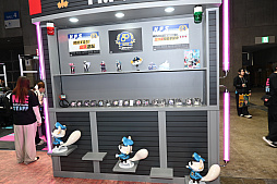 画像ギャラリー No.009のサムネイル画像 / 「ニコニコ超会議2026」に「NTE: Neverness to Everness」のブースが出展。ステージでは作中の機能を使ったレース大会や公式コスプレイヤーの撮影会も