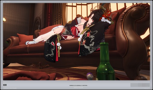 画像ギャラリー No.030のサムネイル画像 / 「NTE: Neverness to Everness」，骨董品屋エイボンを率いる飲んだくれ店主「潯」（ほとり）が5月13日に実装。仲間の技を記録/再現し，時を止めて1人太刀を抜く