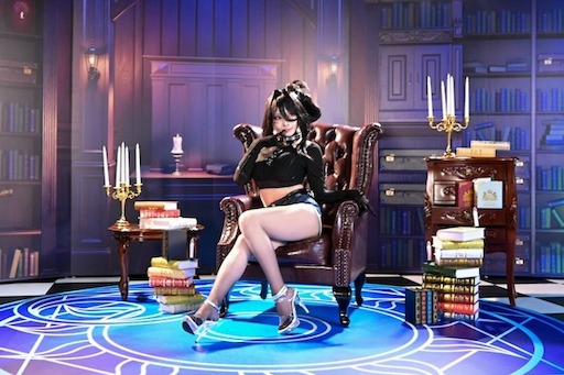 画像ギャラリー No.017のサムネイル画像 / 魔女クロバネがJR難波駅に出張中。「NTE」POP-UPイベント「クロバネのプチ占い」がポンテ広場で10月4日まで開催