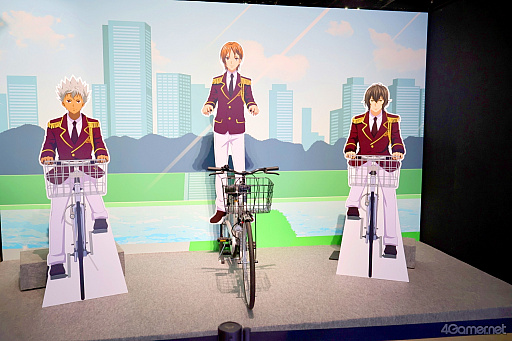 画像ギャラリー No.006のサムネイル画像 / 神々しく鎮座する「金のオバレ像」！　大量のフォトスポットで作品世界を楽しめる「KING OF PRISM 10th ANNIVERSARY展」レポート