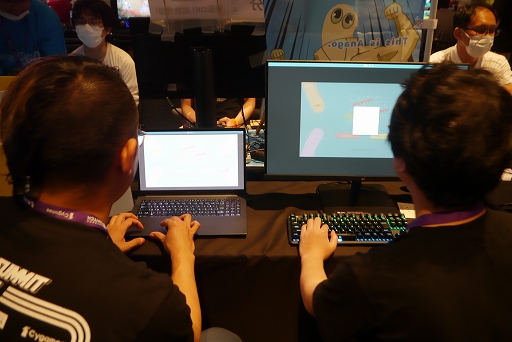 画像ギャラリー No.004のサムネイル画像 / ランダムで選ばれた単語を使って言い訳。トーク力を競うゲーム「ドライアイの宇宙人にペンを盗まれたので宿題できませんでした!」とは