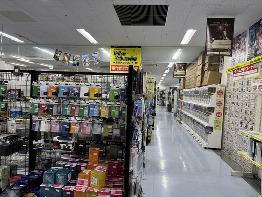 画像ギャラリー No.002のサムネイル画像 / 「Journey of Monarch - 君主の道」とコラボ開催中! 「イエローサブマリン」秋葉原本店★ミント店内レポート