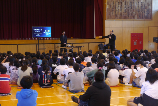 ���������꡼ No.004�Υ���ͥ������ / ����AI���Ѥ���VR��������̤��ơ�VR��AI��ƥ饷���ˤĤ��Ƴؤ֡��֥����ɡ��ӥ��ȥ�VR�פ�Ȥä����ع��ؤν�ĥ���Ȥ��ݡ���