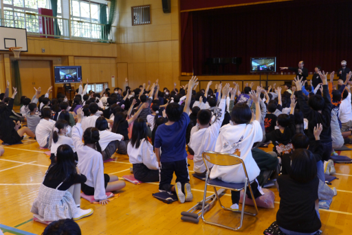 ���������꡼ No.015�Υ���ͥ������ / ����AI���Ѥ���VR��������̤��ơ�VR��AI��ƥ饷���ˤĤ��Ƴؤ֡��֥����ɡ��ӥ��ȥ�VR�פ�Ȥä����ع��ؤν�ĥ���Ȥ��ݡ���