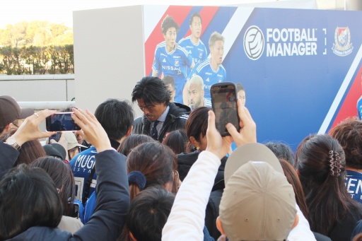 画像ギャラリー No.007のサムネイル画像 / 日産スタジアムに「Football Manager 25」特設ブース出展。元日本代表,横浜F・マリノスOBの中澤佑二さんがサッカーゲームの楽しみ方を語る