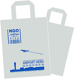 画像ギャラリー No.008のサムネイル画像 / 「ぼくは航空管制官 エアポートヒーロー セントレア 開港20周年記念 EDITION」,12月12日に発売。1本の滑走路で多様な航空機の管制に挑む