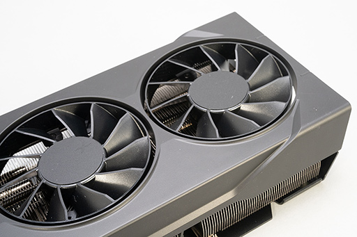 画像ギャラリー No.014のサムネイル画像 / AMDの新ミドルハイGPU「Radeon RX 9070 GRE」は,RX 9070とRX 9060 XTの間に入り,ゲームによってはGeForce RTX 5070を上回ることも