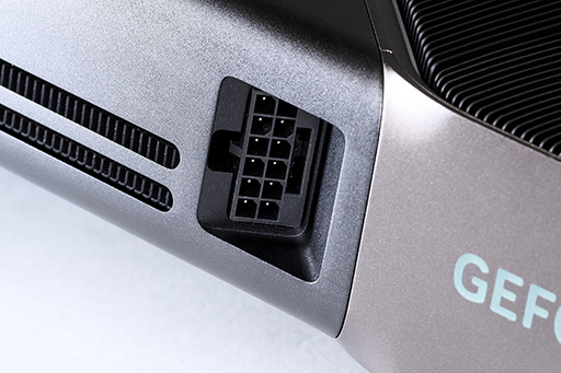 ���������꡼ No.018�Υ���ͥ������ / �̿��Ǹ����GeForce RTX 5090 Founders Edition�ס��¿�����ѹ�¤�κ��Ѥ�2�����åȤθ��ߤ�¸�����������GeForce