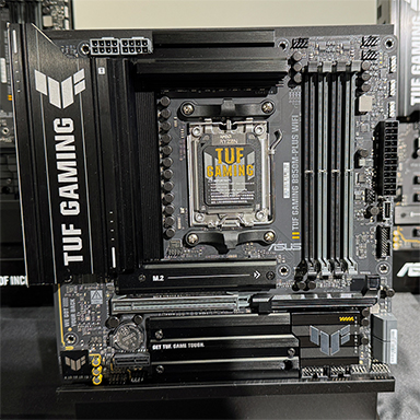 ���������꡼ No.016�Υ���ͥ������ / GeForce RTX 5090��ܥ����ɤʤɡ�ASUS���ǿ�PC�ѡ��Ĥ����ո��ǰ���Ÿ����2��1���ˤϰ��̸������٥�Ȥ򳫺�