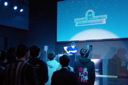 ���������꡼ No.026�Υ���ͥ������ / �ǿ���֥��롼������������ �ե塼���㡼�ѥե����ޡ����פǤϥ��꡼����Υ��ȡ��꡼�⡼�ɤ��о졣�ߥ�DJ�饤�֤�»ܤ��줿����ȯɽ���ݡ���