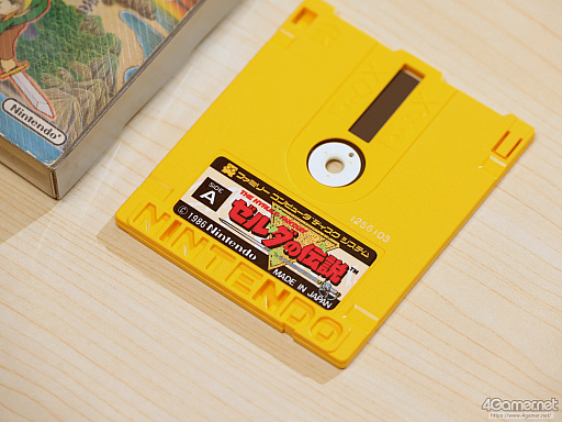 画像ギャラリー No.001のサムネイル画像 / リンクとゼルダの物語は，1枚の黄色いディスクから始まった。初代「ゼルダの伝説」と歴代シリーズのパッケージで祝う40周年