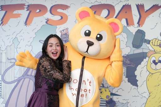 ���������꡼ No.009�Υ���ͥ������ / �桼�ӡ��������եȼ�š�FPS Day X�ײ���ݡ��ȡ���UBIDAY�פΰ����ҤϷ����Ѥ������⥳�ߥ�˥ƥ��򲹤�³���Ƥ���