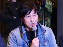 ��ROMEO IS A DEAD MAN��ȯ��ľ����ǰ���٥�Ȥ��ݡ��ȡ��ȡ������٥�Ȥˤϡ����Ĺ���䳫ȯ�ء�Bose������ҥΥ֥�������餬����