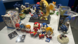 画像ギャラリー No.010のサムネイル画像 / 「ソニック」35周年を記念した展覧会「SONIC the Exhibition -ACROSS GENERATIONS-」レポート。愛あふれるアート作品や初出しの貴重な資料などを展示