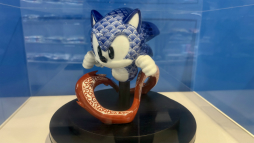 画像ギャラリー No.034のサムネイル画像 / 「ソニック」35周年を記念した展覧会「SONIC the Exhibition -ACROSS GENERATIONS-」レポート。愛あふれるアート作品や初出しの貴重な資料などを展示