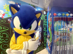「ソニック」35周年を記念した展覧会「SONIC the Exhibition -ACROSS GENERATIONS-」レポート。愛あふれるアート作品や初出しの貴重な資料などを展示