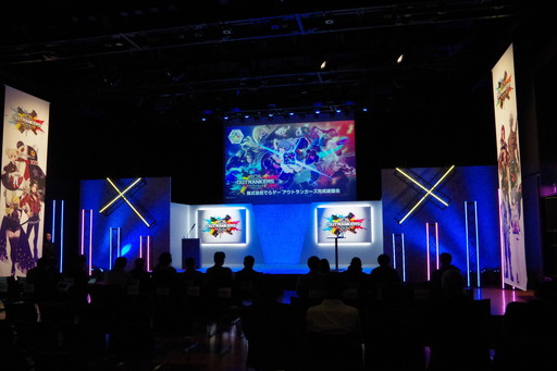 ���������꡼ No.001�Υ���ͥ������ / ���ܵȵ���Ⱦ���ů�Ȼ�Υ��å����Ƥӥ������å׶ʤ˼���Ȥࡣ3�͡�3������ˤ��å���礤���������֥����ȥ�󥫡����״�����Ϫ��򳫺�