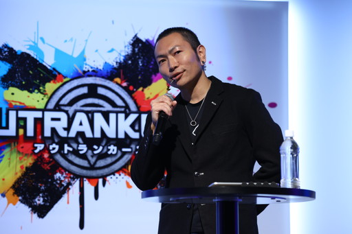 ���������꡼ No.003�Υ���ͥ������ / ���ܵȵ���Ⱦ���ů�Ȼ�Υ��å����Ƥӥ������å׶ʤ˼���Ȥࡣ3�͡�3������ˤ��å���礤���������֥����ȥ�󥫡����״�����Ϫ��򳫺�