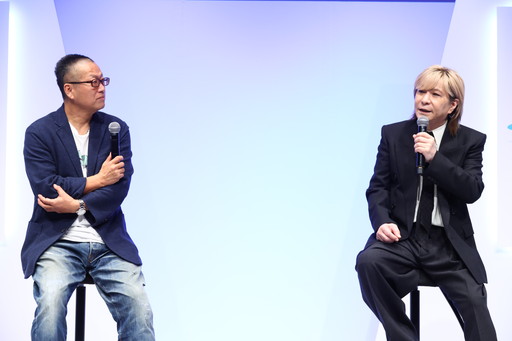 ���������꡼ No.020�Υ���ͥ������ / ���ܵȵ���Ⱦ���ů�Ȼ�Υ��å����Ƥӥ������å׶ʤ˼���Ȥࡣ3�͡�3������ˤ��å���礤���������֥����ȥ�󥫡����״�����Ϫ��򳫺�