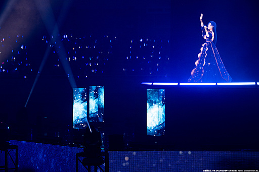 画像ギャラリー No.015のサムネイル画像 / 「アイマス」如月千早の武道館単独公演「OathONE」をレポート。765プロの蒼き歌姫が，花道を歩き，美しい歌声を響かせた