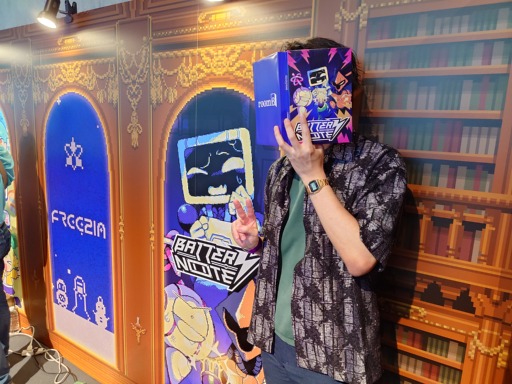 ꡼ No.001 | Υ󥿥ӥ塼ϥܥåȤ˲ήäƤ֤BatteryNoteפϡΤꤿԥ奢ʹ񿴤ɷ㤵BitSummit