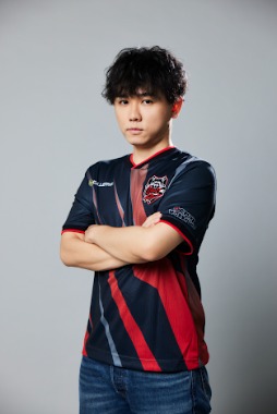 ꡼ No.026 | ץ󡤡ॷ祦2025׽Ÿ3Ƥȯɽơ٥ȤۿȤΥ塼򥢥ʥ