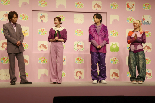 画像ギャラリー No.004のサムネイル画像 / 「ぽこ あ ポケモン」発売記念イベントレポート。テレビCM出演中の松村北斗さん,指原莉乃さん,MAHINAさん,狩野英孝さんが実機プレイを披露