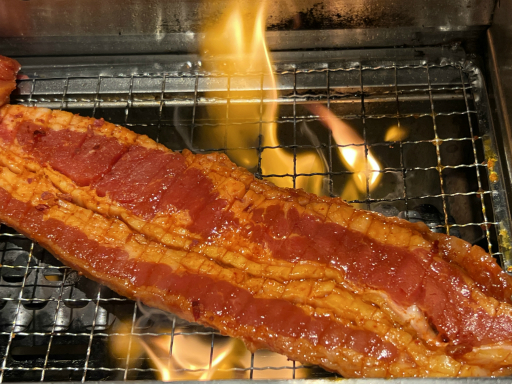 画像ギャラリー No.010のサムネイル画像 / 「焼肉ライク」が神室町昭和通りに開店!? 「龍が如く 極3 / 龍が如く3外伝 Dark Ties」コラボ試食会で“特上ホルモン”を堪能してきた