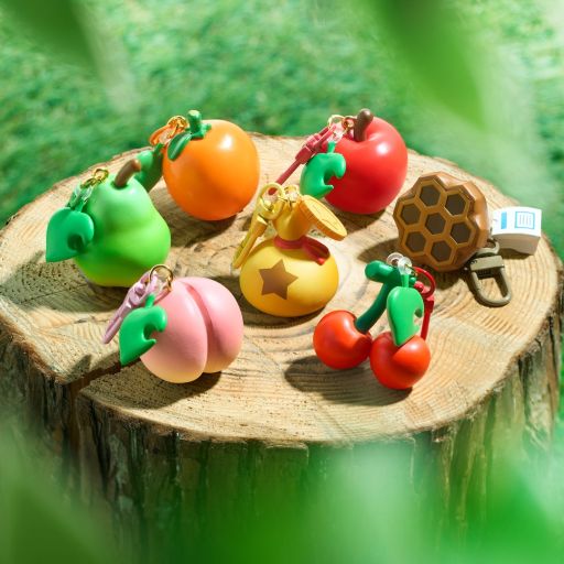 画像ギャラリー No.001のサムネイル画像 / カプセルトイ「フルーツキーホルダーコレクション どうぶつの森」,北海道で開催のポップアップショップで8月14日から先行販売