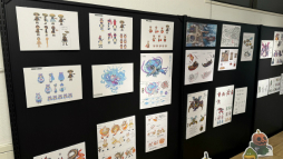 画像ギャラリー No.008のサムネイル画像 / 「風来のシレン6」発売2周年を記念したポップアップショップの模様をレポート。イラストの展示，作中の罠を模したディスプレイなど盛りだくさん