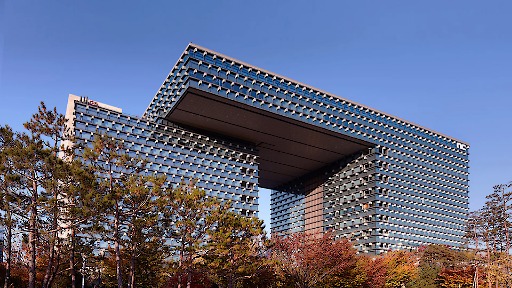 ���������꡼ No.004�Υ���ͥ������ / ��Project KV�פ�Dynamis One����ˡ�ȹ�����ơ��ޤˤ���RPG��Project AT�פ�ȯ�档NCSOFT���ڹ�ǥ٥��å�2�Ҥ���άŪ����ȯɽ