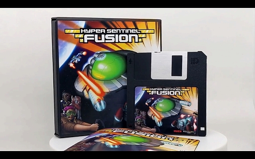 画像ギャラリー No.001のサムネイル画像 / “USBフロッピーディスク”に入った弾幕ローグライトのクラファンが展開中。敵基地に宇宙船で乗り付け，内部からお宝をかっさらえ