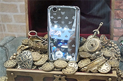 画像ギャラリー No.009のサムネイル画像 / クラウド版ドラクエXの試遊デモから各社の未発表スマホまで,CEATEC JAPAN 2013で見た最新スマホ&タブレットをレポート