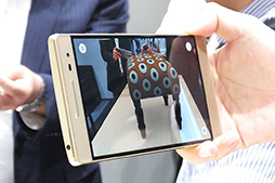 画像ギャラリー No.005のサムネイル画像 / ARプラットフォーム「Tango」対応のLenovo製スマートフォン「PHAB2 Pro」が国内販売開始