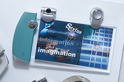 ���������꡼ No.017�Υ���ͥ������ / ���λ���ˤ����ߤ���������Υ��󥻥ץȥ�ǥ���о졣�̿��Ǹ����au Design project 15��ǯ��ǰŸ����ץ�ݡ���