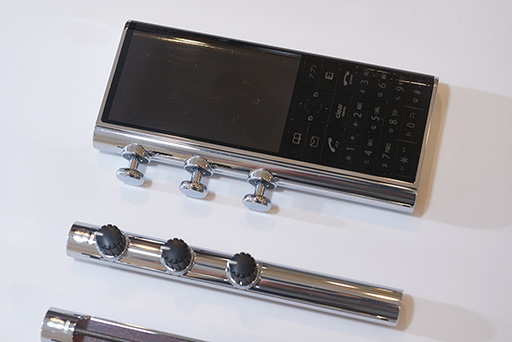 ���������꡼ No.037�Υ���ͥ������ / ���λ���ˤ����ߤ���������Υ��󥻥ץȥ�ǥ���о졣�̿��Ǹ����au Design project 15��ǯ��ǰŸ����ץ�ݡ���