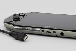 画像集#011のサムネイル/新型PS Vita「PCH-2000」分解レポート。コストダウンと薄型軽量化に向けた努力の跡が窺える