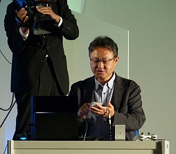 ꡼ No.013Υͥ / TGS 2013PlayStation 4ϤФοڤSCEΥޥ󤬥ԡ롣TGS 2013Ĵֱۥݡ
