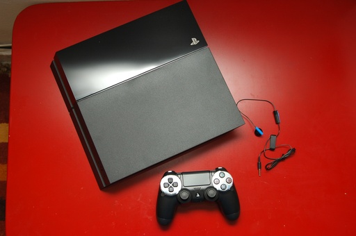 ꡼ No.025Υͥ / Ƥȯ䤵줿PlayStation 4γ鵯ưޤǤ̿ȥࡼӡǥݡ