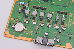 画像集#024のサムネイル/国内発売まであと約1か月のPS4,筐体設計の秘密が明らかに