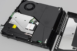 画像集#029のサムネイル/国内発売まであと約1か月のPS4,筐体設計の秘密が明らかに