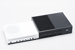 画像集#017のサムネイル/「Xbox One S」分解レポート。内部構造のシンプルさは維持しつつ，カスタムAPUの低消費電力効果を小型化に活かしたマシンだった