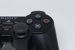 ꡼ No.016 | PlayStation 5ѥѥåɡDualSenseפȯɽ줿ΤǡPS꡼٤DUALSHOCKפοʲ٤Ƥߤ